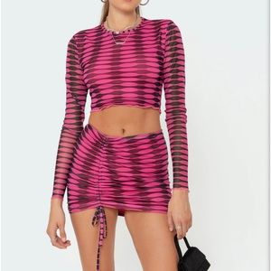 Long sleeve pink mesh top